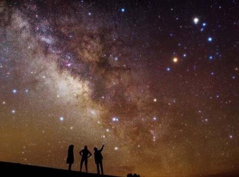تقسیم عشق به آسمان در روز و هفته جهانی ستاره شناسی