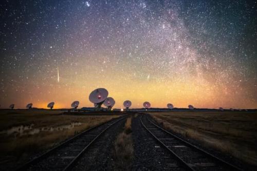 نشست تخصصی بروزرسانی سند توسعه کاربردهای تصاویر ماهواره ای